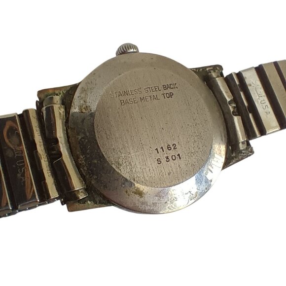 Vintage Signal Swiss Made Mens Watch Stainless Steel Back With Date Feature - Picture 6 of 6